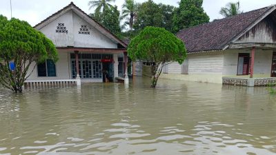 Dua Hari Diguyur Hujan, Tiga Dusun di Desa Lumut Terendam Banjir