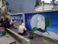 Puluhan Pelaku Seni Adu Skill Melukis Mural