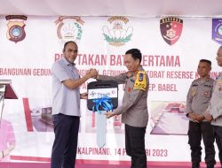 PT Timah Tbk Serahkan Mobil Sampah ke Polda Babel