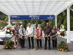 Kepala Sekretariat Presiden Resmikan SPKLU PLN Pertama di Lingkungan Istana Kepresidenan