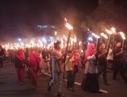 Berkolaborasi dengan Kelompok Pemuda, PT Timah Tbk Dukung Irmada Lestarikan Pawai Obor Sambut Ramadan di Dusun Daya Baru