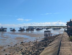 Satpolairud Polres Babar Amankan 20 Ponton Timah dari Perairan Tembelok