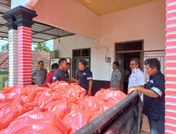 PT Timah Tbk Salurkan Bantuan untuk Korban Puting Beliung di Desa Jeriji