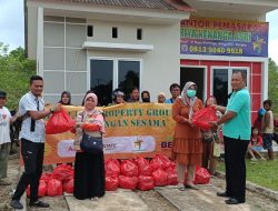 Tebar Kebaikan, Dreamland Property Bagikan Ratusan Paket Sembako