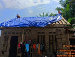 Akibat Angin Kencang Belasan Rumah Warga Rusak