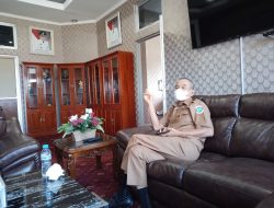 Kembali Ngantor, Wawako Disambut Hangat ASN Pangkalpinang