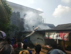 Ditinggal Saat Mengisi Daya Baterai , Satu Rumah di Girimaya Terbakar