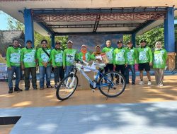 Peringati Hari Lingkungan Hidup Sedunia, DLH Belitung Berkolaborasi dengan PT Timah Tbk Gelar Jalan Sehat Pungut Sampah di Kawasan Wisata