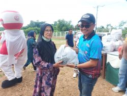 PT Timah Tbk Serahkan Bantuan Paket Sembako Lewat Program Jumat Bersih dan Jumat Berbagi Pemerintah Kabupaten Belitung Timur 