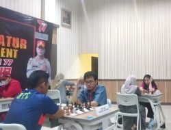 Lita Lizara dan Maskum Firdaus Bawa Pulang Piala Kejuaraan Catur Kapolda Cup