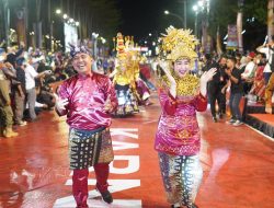 Meriahkan Pawai Budaya Nusantara Apeksi XVI Makassar, Molen Perkenalkan Destar dan Paksian
