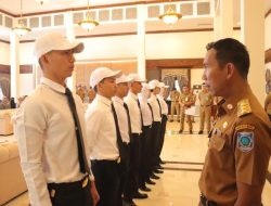Lepas Tujuh Calon Praja IPDN dari Babel, Suganda: Harus Bermental Baja