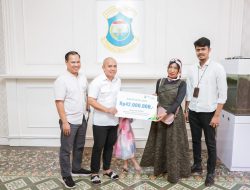 Molen Serahkan Santunan JKM untuk Keluarga Almarhum Maizi