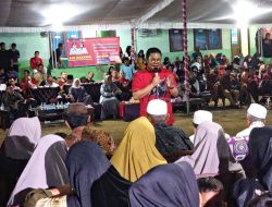 Dialog dengan Warga Desa Nangka, Riza: Kami Melayani, Bukan Dilayani
