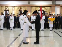 Pj Gubernur Babel Kukuhkan 30 Paskibraka Provinsi