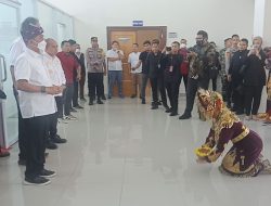 Filosofi Tari Sambut Sekuncup Pinang, Menandakan Masyarakat yang Ramah dan Sopan
