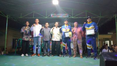 Motivasi Bibit Atlet, Pemdes Air Putih Berikan Uang Pembinaan kepada Peraih Emas Porprov