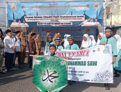 Drum Band Cilik Semarakkan Pawai Akbar Maulid Nabi Muhammad SAW