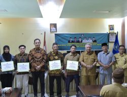 Pemkab Babar Kembali Salurkan Dana Hibah Rp1 Miliar Lebih untuk Rumah Ibadah dan Bansos Pendidikan