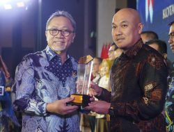 Pemkab Basel Terima Penghargaan Daerah Tertib Ukur dari Mendag RI