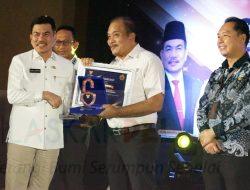 Pemkot Pangkalpinang Terima Anugerah Badan Publik Informatif dari KI Provinsi Babel