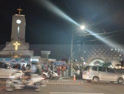 Toleransi Beragama Malam Tahun Baru di Masjid Agung Kubah Timah dan Gereja Maranatha