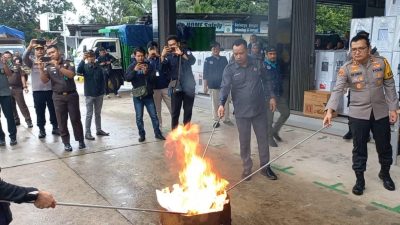 KPU Babar Musnahkan Ribuan Surat Suara Rusak