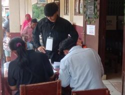 Oknum KPPS TPS 05 di Desa Keposang Diduga Halangi Wartawan Liput Pelaksanaan Pemilu 2024 dari Luar Ruangan