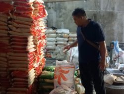 Harga Beras Melambung Tinggi, Warga Kurangi Pembelian