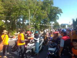 VES Babel Bagikan 500 Paket Takjil Berisi Sembako, Ludes dalam Sekejap