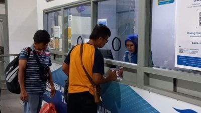 Tiket di Pelabuhan Tanjung Kalian Habis Terjual