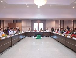 Hadiri Rakor Tata Kelola Benda Sitaan Perkara Tindak Pidana di Wilayah IUP PT Timah Tbk, Pj Gubernur Babel Tegaskan Komitmen Berantas Pertambangan Timah Ilegal