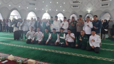 Sekda Serahkan Penyaluran Bantuan Baznas untuk 500 Kaum Dhuafa di Pangkalpinang, Masing-masing dapat Rp 400 Ribu