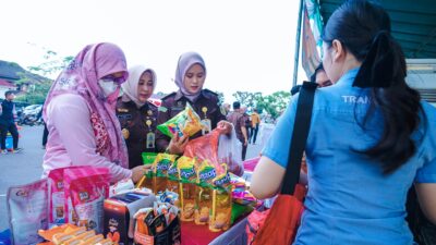 Rayakan Hari Bhakti Adyaksa ke 64, Kejari Kota Pangkalpinang Gelar Pasar Murah untuk Bantu Masyarakat