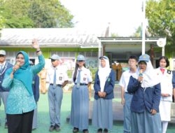 Sambangi SMAN 2 Pangkalpinang, Pj Ketua TP PKK Safriati Beri Edukasi Dampak Penyalahgunaan Narkoba