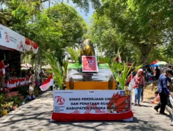 Dinas PUPR Bangka Barat Sabet Juara 1 Mobil Hias di Karnaval HUT RI