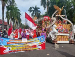 Sebanyak 215 Peserta Antusias Mengikuti Pawai Karnaval pada HUT ke-79 RI