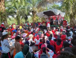 Meriahkan HUT ke-79 RI dan HUT Kota Koba, Kantor Camat Koba Sukses Selenggarakan Jalan Sehat di Desa Kurau