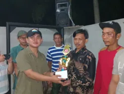 Boy Cs Juarai Lomba Gaple di Desa Air Buluh