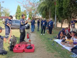 Tim Damkar PT Timah Bersama Alinea Beri Edukasi Tentang Bahaya Api ke Anak-anak