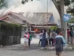 Diduga Korsleting Listrik, Gedung Ruang Tunggu Penumpang di Pelabuhan Tanjung Gudang Belinyu Terbakar