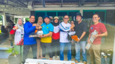PT Timah Serahkan Bantuan Alat Kebersihan ke DLH Bangka