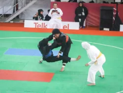 Sukses Tumbangkan Atlet Pencak Silat Papua, Atlet Babel Atika Putriani Melenggang ke Babak Perempat Final