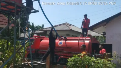 735 Jiwa Warga Pangkalpinang di Empat Kelurahan Mulai Terdampak Kekeringan, BPBD Salurkan Air Bersih