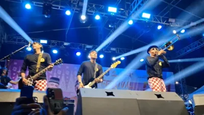 Festival Jiran Nusantara 2024 Sukses Digelar, Band Tipe-X Pukau Ribuan Penonton 