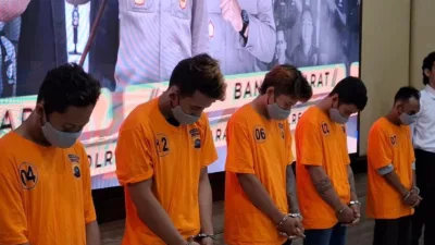 Termasuk Tiga Orang Penadah, Polisi Ringkus Komplotan Pencuri Sepeda Motor di Bangka Barat