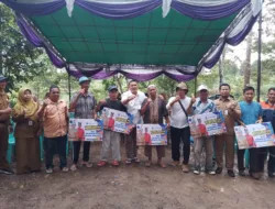 Pemkot Salurkan Bantuan ke Lima Kelompok Tani di Tua Tunu, Budi Utama Harap dapat Memotivasi Para Petani