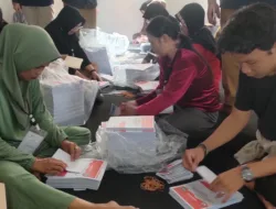 Lipat dan Sortir Surat Suara, KPU Basel Libatkan Warga