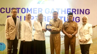 PLN UP3 Belitung Ajak Pelanggan Dukung Net Zero Emission Melalui Penggunaan Energi Baru Terbarukan