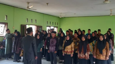 Bawaslu Bangka Barat Lantik 341 PTPS, Jadi Garda Terdepan Kawal Pilkada 2024 